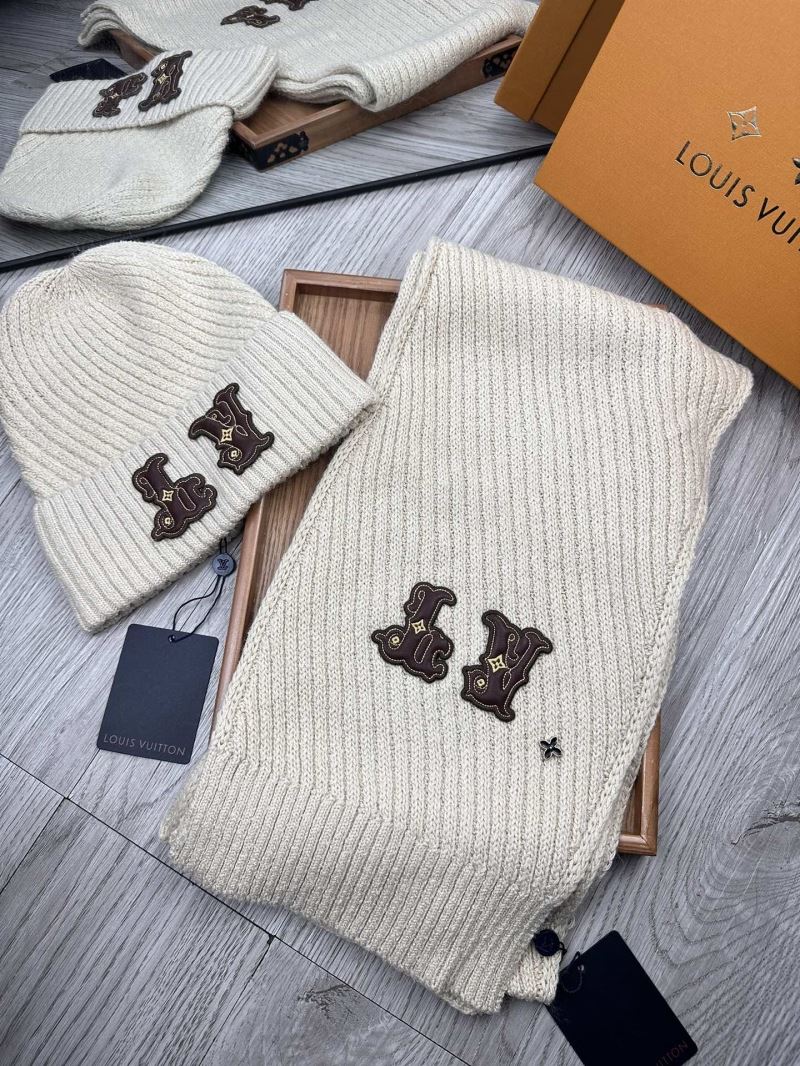 Louis Vuitton Caps Scarfs